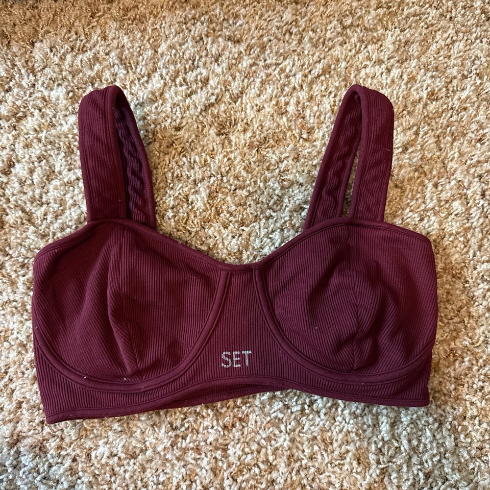 Set active Women's Burgundy Bra